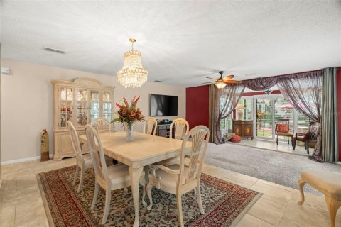 House in Tampa, Florida 4 bedrooms, 220.83 sq.m. № 1824529 - photo 15