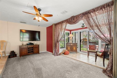 House in Tampa, Florida 4 bedrooms, 220.83 sq.m. № 1824529 - photo 16