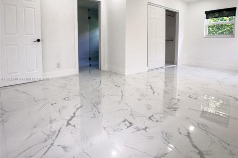 House in Boynton Beach, Florida 2 bedrooms, 132.66 sq.m. № 1934682 - photo 12