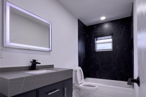 House in Boynton Beach, Florida 2 bedrooms, 132.66 sq.m. № 1934682 - photo 20