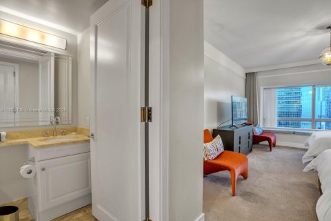 Купить кондоминиум в Майами, Флорида 2 спальни, 162.3м2, № 2054408 - фото 23