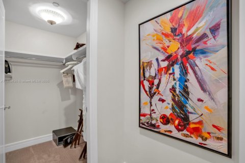 Купить кондоминиум в Майами, Флорида 2 спальни, 162.3м2, № 2054408 - фото 28