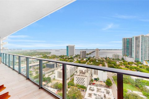 Купить кондоминиум в Майами, Флорида 2 спальни, 100.43м2, № 1958890 - фото 17