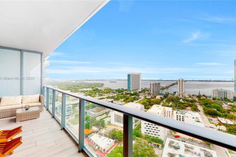 Купить кондоминиум в Майами, Флорида 2 спальни, 100.43м2, № 1958890 - фото 1