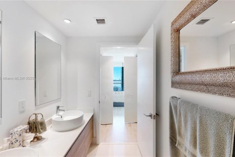 Купить кондоминиум в Майами, Флорида 2 спальни, 100.43м2, № 1958890 - фото 11