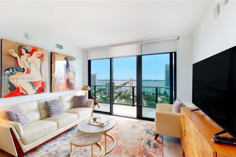 Купить кондоминиум в Майами, Флорида 2 спальни, 100.43м2, № 1958890 - фото 2