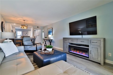 Copropriété à louer à New Smyrna Beach, Floride: 2 chambres, 84.73 m2 № 2214559 - photo 6