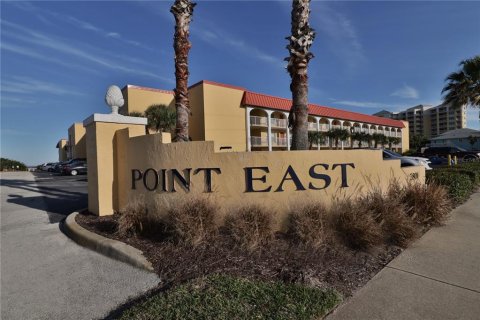 Condo in New Smyrna Beach, Florida, 2 bedrooms № 2214559