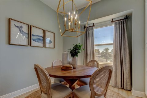 Touwnhouse à louer à Clearwater, Floride: 4 chambres, 310.29 m2 № 1580589 - photo 4