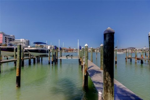 Touwnhouse à louer à Clearwater, Floride: 4 chambres, 310.29 m2 № 1580589 - photo 27