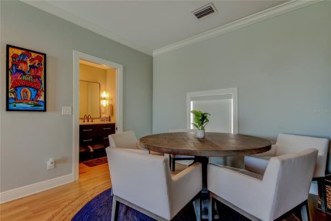 Touwnhouse à louer à Clearwater, Floride: 4 chambres, 310.29 m2 № 1580589 - photo 16