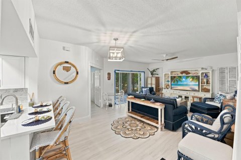 Condo in Jupiter, Florida, 2 bedrooms  № 2401364 - photo 9