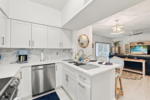 Condo in Jupiter, Florida, 2 bedrooms  № 2401364 - photo 15