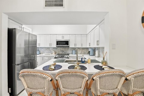 Condo in Jupiter, Florida, 2 bedrooms  № 2401364 - photo 12