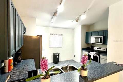 Casa en alquiler en Davenport, Florida, 5 dormitorios, 154.4 m2 № 1915303 - foto 4