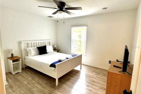 Casa en alquiler en Davenport, Florida, 5 dormitorios, 154.4 m2 № 1915303 - foto 12