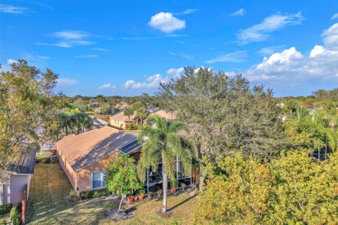 Casa en venta en Boynton Beach, Florida, 3 dormitorios, 173.91 m2 № 2030243 - foto 5