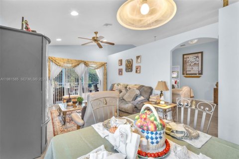 Casa en venta en Boynton Beach, Florida, 3 dormitorios, 173.91 m2 № 2030243 - foto 24