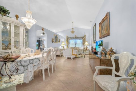 Casa en venta en Boynton Beach, Florida, 3 dormitorios, 173.91 m2 № 2030243 - foto 14