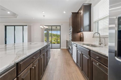 Villa ou maison à vendre à Wesley Chapel, Floride: 3 chambres, 223.06 m2 № 2152235 - photo 10