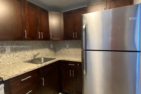 Снять в аренду кондоминиум в Хайалиа, Флорида 2 спальни, 87.14м2, № 2031480 - фото 6