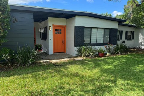 Villa ou maison à Orlando, Floride 3 chambres, 143.26 m2 № 2098085