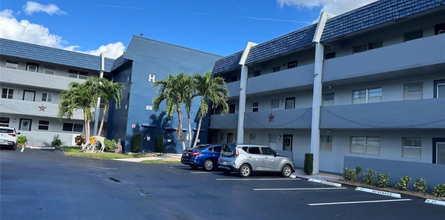 Condo à Margate, Floride, 1 chambre № 2270884