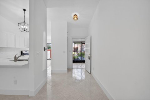 House in Boynton Beach, Florida 4 bedrooms, 131.83 sq.m. № 2082103 - photo 11