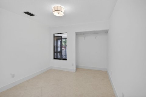 House in Boynton Beach, Florida 4 bedrooms, 131.83 sq.m. № 2082103 - photo 17