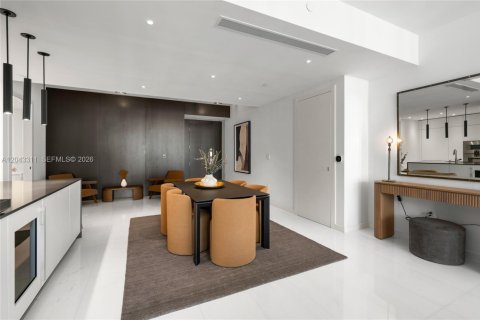 Снять в аренду кондоминиум в Майами, Флорида 2 спальни, 133.5м2, № 2145841 - фото 11