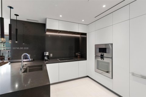 Снять в аренду кондоминиум в Майами, Флорида 2 спальни, 133.5м2, № 2145841 - фото 15