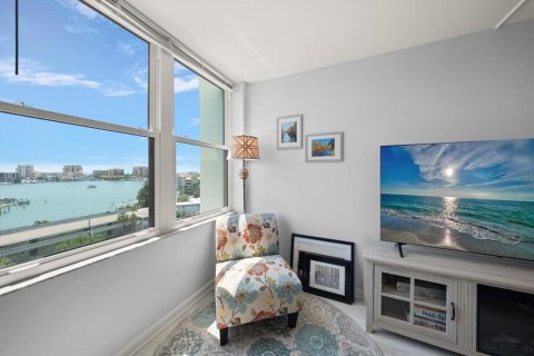 Condo in Clearwater, Florida, 2 bedrooms  № 2419616 - photo 20