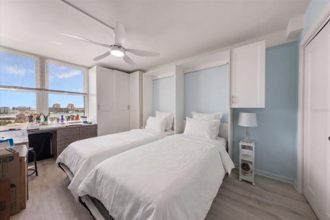 Condo in Clearwater, Florida, 2 bedrooms  № 2419616 - photo 26