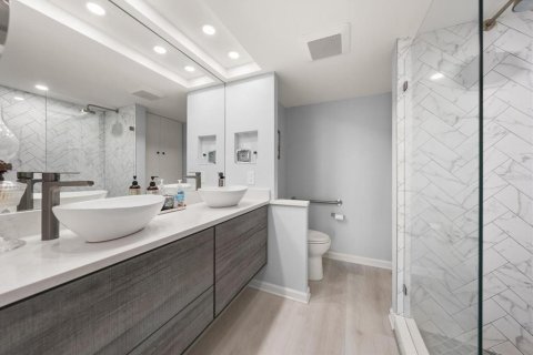 Condo in Clearwater, Florida, 2 bedrooms  № 2419616 - photo 16