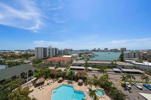 Condo in Clearwater, Florida, 2 bedrooms  № 2419616 - photo 4