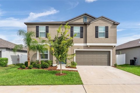 Villa ou maison à Bartow, Floride 4 chambres, 240.34 m2 № 2349643