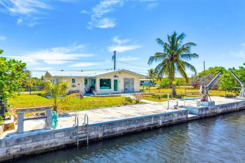 Villa ou maison à louer à Big Pine Key, Floride: 3 chambres, 82.5 m2 № 2065851 - photo 25