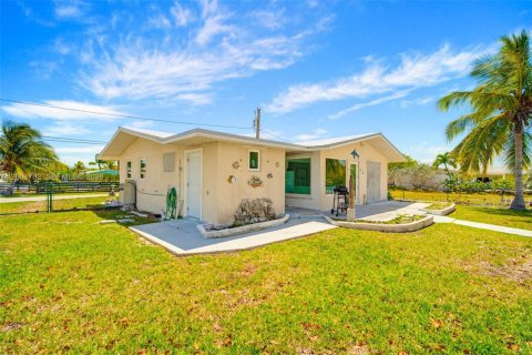Villa ou maison à louer à Big Pine Key, Floride: 3 chambres, 82.5 m2 № 2065851 - photo 29