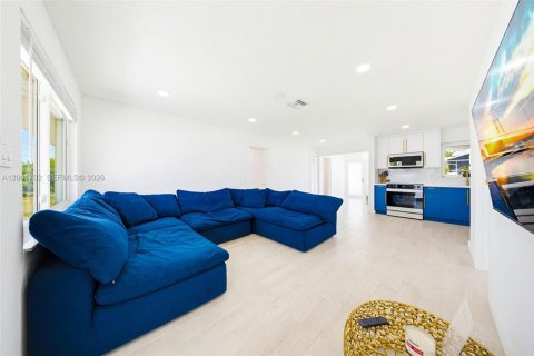 Villa ou maison à louer à Big Pine Key, Floride: 3 chambres, 82.5 m2 № 2065851 - photo 3