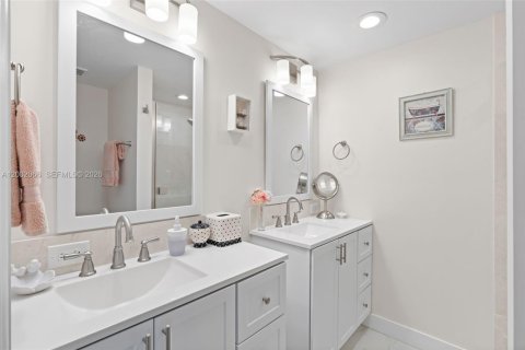 Condominio en venta en West Palm Beach, Florida, 2 dormitorios, 114.83 m2 № 2069238 - foto 16