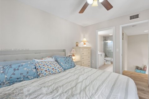 Condominio en venta en West Palm Beach, Florida, 2 dormitorios, 114.83 m2 № 2069238 - foto 18