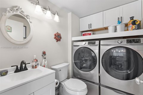 Condominio en venta en West Palm Beach, Florida, 2 dormitorios, 114.83 m2 № 2069238 - foto 20