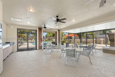 Condominio en venta en West Palm Beach, Florida, 2 dormitorios, 114.83 m2 № 2069238 - foto 21