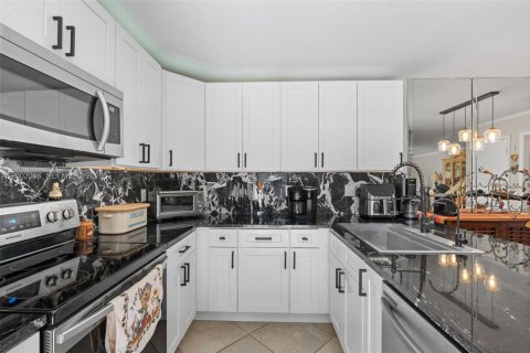 Condominio en venta en West Palm Beach, Florida, 2 dormitorios, 114.83 m2 № 2069238 - foto 5