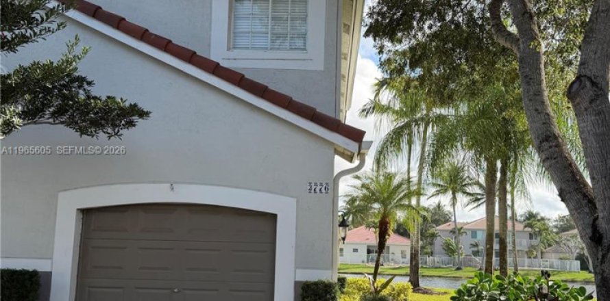 Touwnhouse à Weston, Floride 4 chambres, 160.54 m2 № 2028049