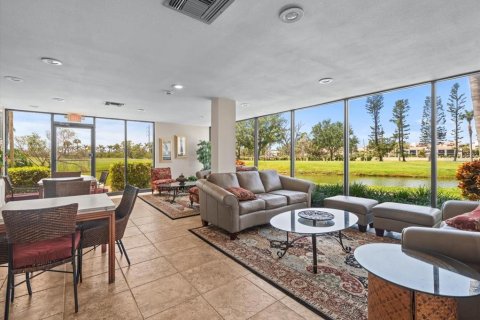 Condo in Saint Petersburg, Florida, 3 bedrooms  № 1679652 - photo 3