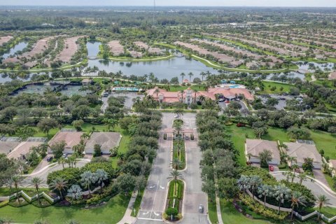 Casa en alquiler en Wellington, Florida, 3 dormitorios, 190.26 m2 № 1226658 - foto 1