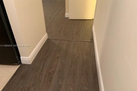 Apartamento en alquiler en Plantation, Florida, 1 dormitorio, 70.98 m2 № 2026368 - foto 20