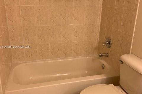 Apartamento en alquiler en Plantation, Florida, 1 dormitorio, 70.98 m2 № 2026368 - foto 22