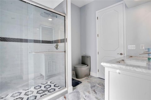 House in Apollo Beach, Florida 4 bedrooms, 301.1 sq.m. № 2116522 - photo 20